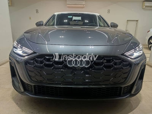 اودي A5 2025 رمادي جديدة للبيع - 2