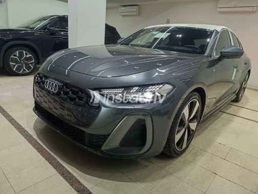 اودي A5 2025 رمادي جديدة للبيع - 4