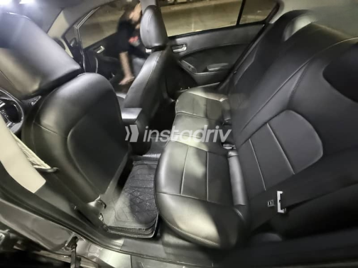 Kia Cerato 2018 Gray Used for Sale - 2