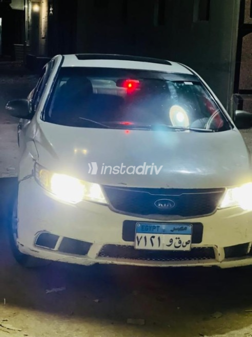 Kia Cerato 2010 White Used for Sale - 1