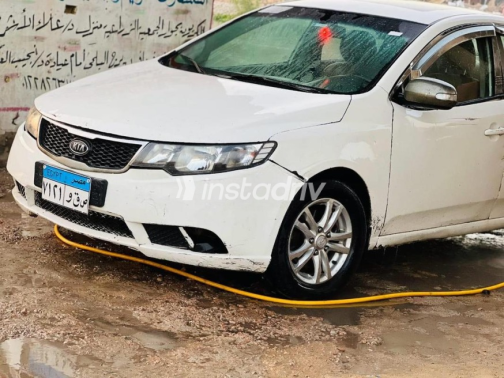 Kia Cerato 2010 White Used for Sale - 5
