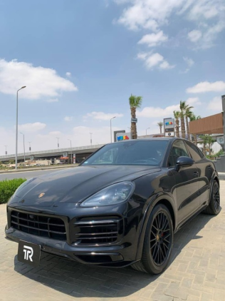 Porsche Cayenne 2022 Black Used for Sale