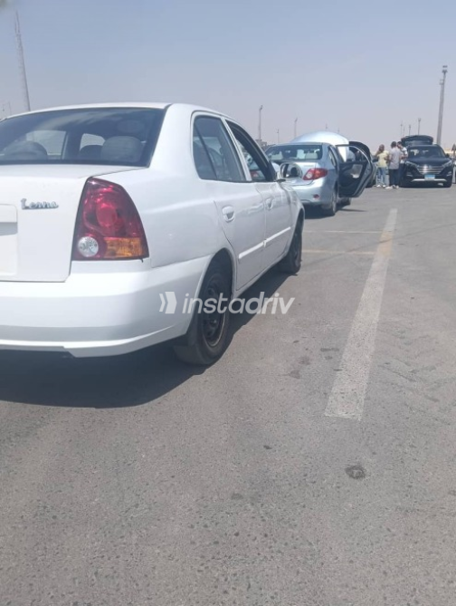 Hyundai Verna 2011 White Used for Sale - 2