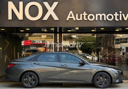 Hyundai Elantra 2022 Green Used for Sale - 4