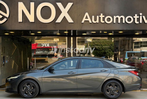 Hyundai Elantra 2022 Green Used for Sale - 5