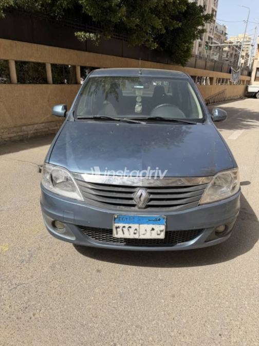 رينو لوجان 2013 أزرق غامق مستعملة للبيع - 3