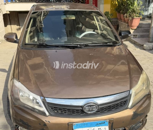 بى واى دى‬ F3 2020 ذهبي مستعملة للبيع - 1