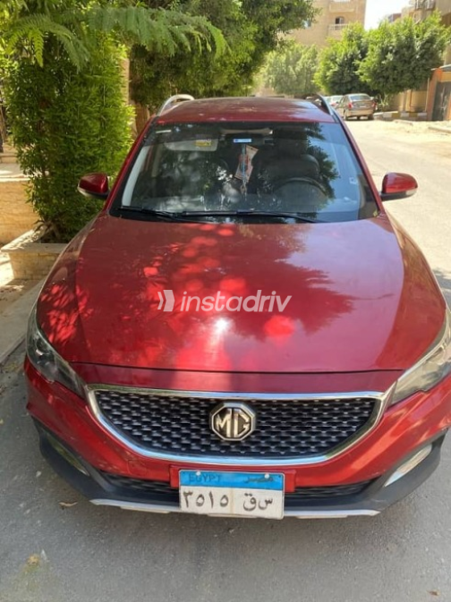 MG ZS 2020 Red Used for Sale - 3