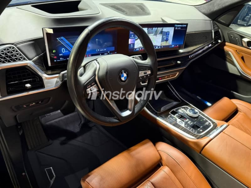 بي ام دبليو X5 2025 أزرق غامق مستعملة للبيع - 9