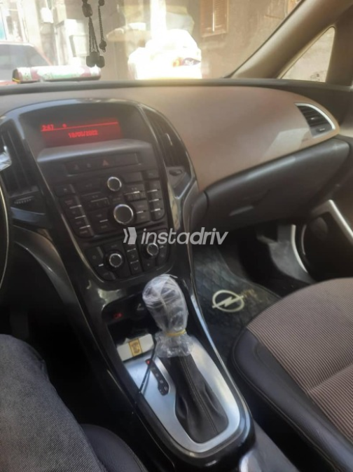 Opel Astra 2013 Black Used for Sale - 3