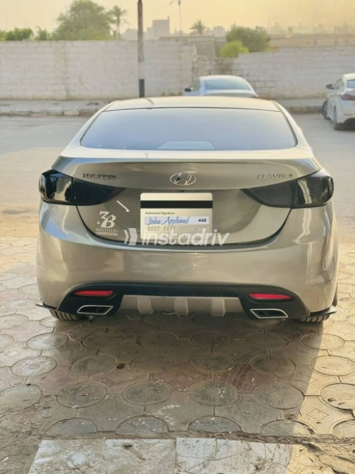 هيونداي إلنترا 2013 رمادي مستعملة للبيع - 4