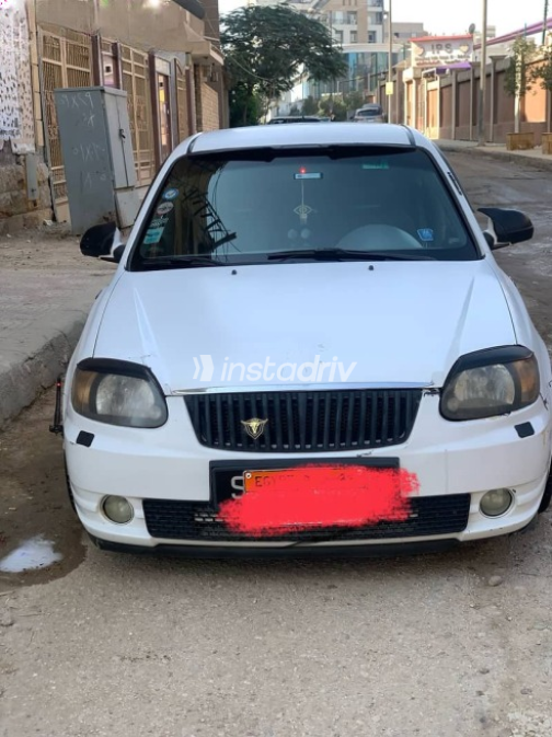 Hyundai Verna 2019 White Used for Sale - 4