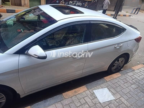 Hyundai Avante 2019 White Used for Sale - 4