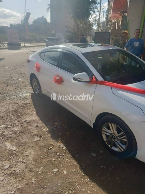 Hyundai Avante 2019 White Used for Sale - 7