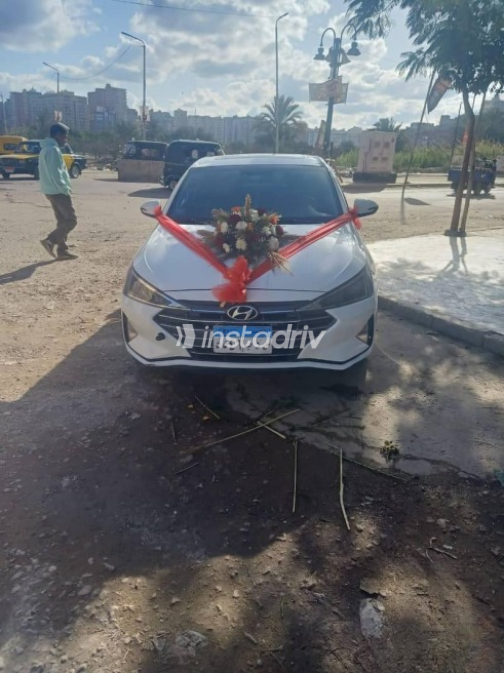Hyundai Avante 2019 White Used for Sale - 8