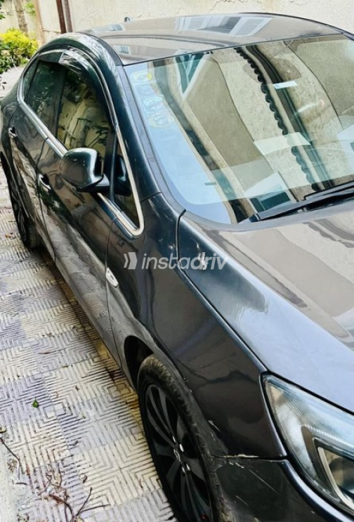 Opel Astra 2013 Petroleum Used for Sale - 8