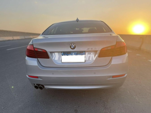 بي ام دبليو 520 2014 فضي مستعملة للبيع - 4