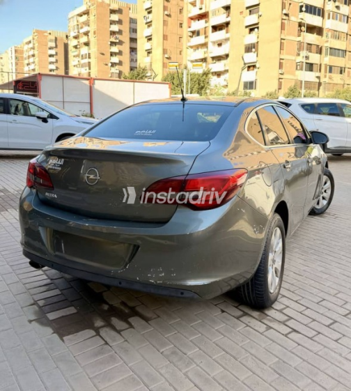 Opel Astra 2020 Gray Used for Sale - 6