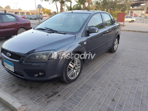 Ford Focus 2006 Gray Used for Sale - 1