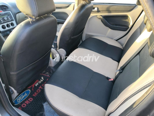 Ford Focus 2006 Gray Used for Sale - 3