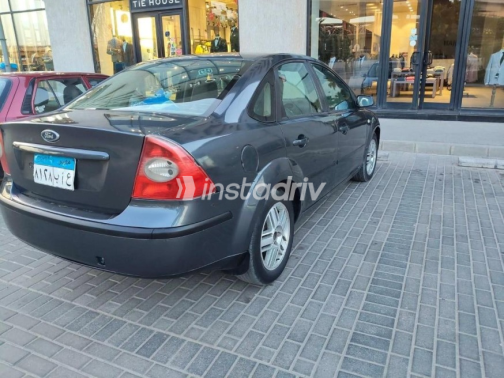 Ford Focus 2006 Gray Used for Sale - 7