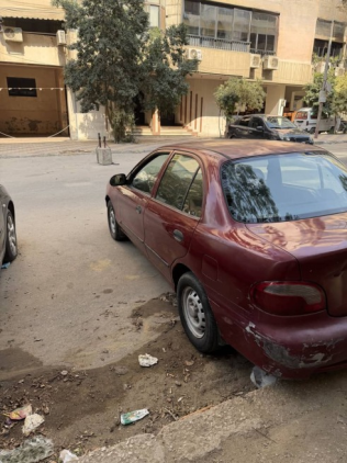 هيونداي اكسنت 2000 أحمر مستعملة للبيع