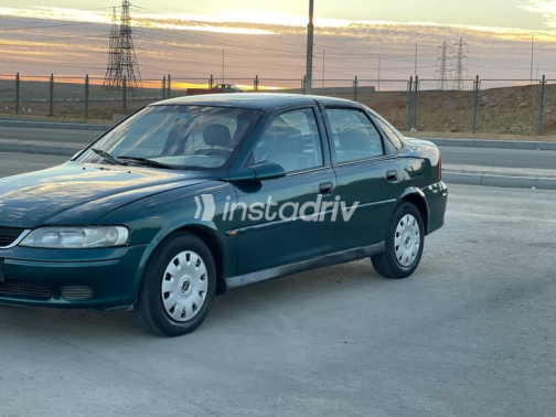 Opel Vectra 2000 White Used for Sale - 2