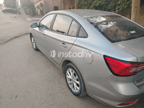 ام جى 5 2023 فضي مستعملة للبيع - 6