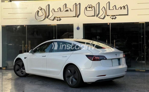 Tesla Model 3 2020 White Used for Sale - 4