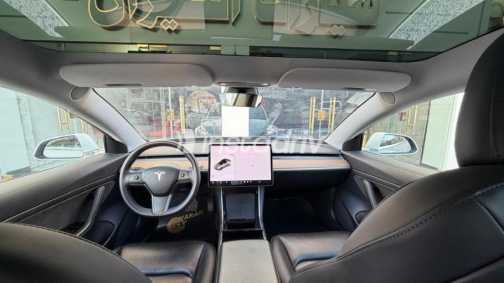 Tesla Model 3 2020 White Used for Sale - 7