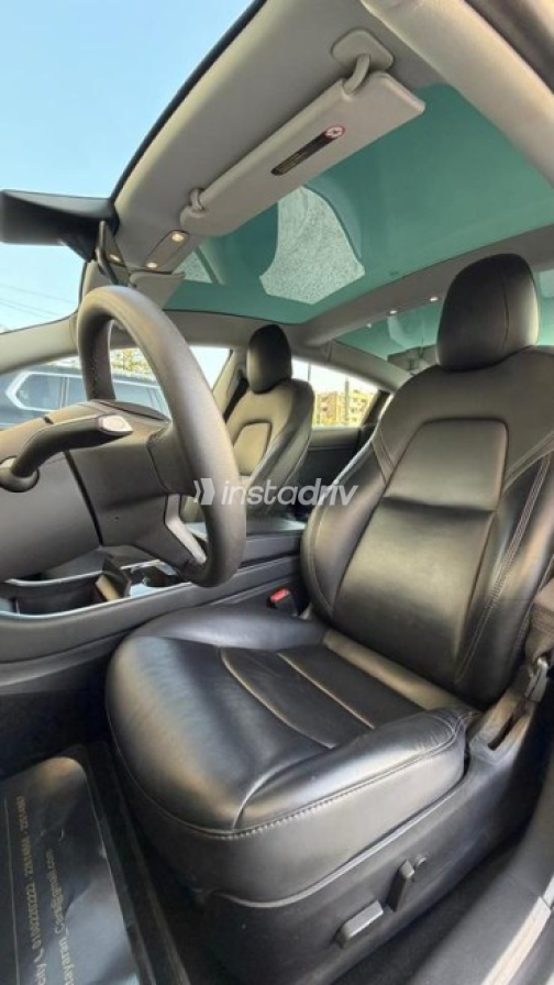 Tesla Model 3 2020 White Used for Sale - 10