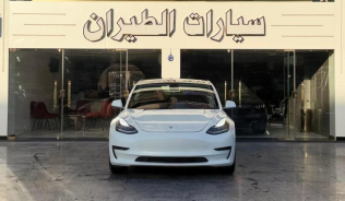 Tesla Model 3 2020 White Used for Sale