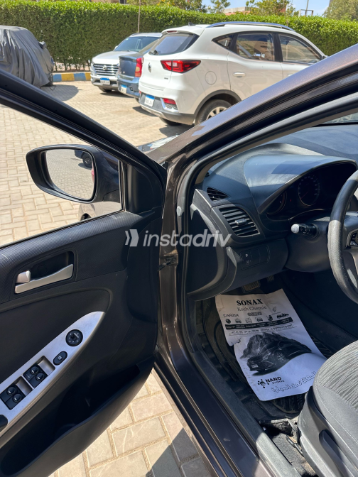 Hyundai Solaris 2017 Brown Used for Sale - 10