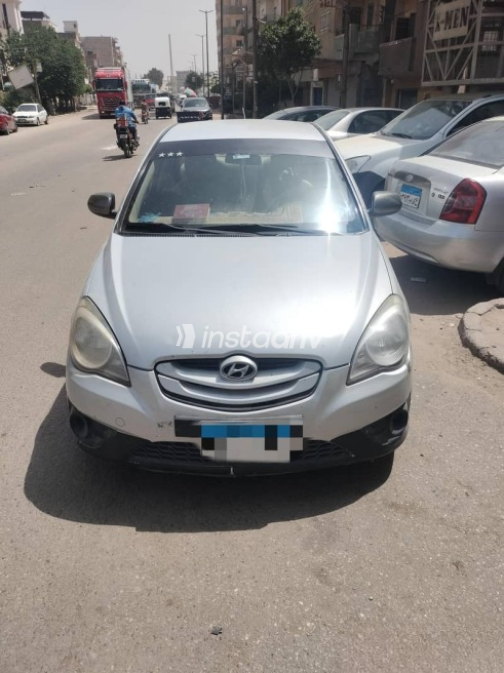Hyundai Accent 2010 Silver Used for Sale - 1