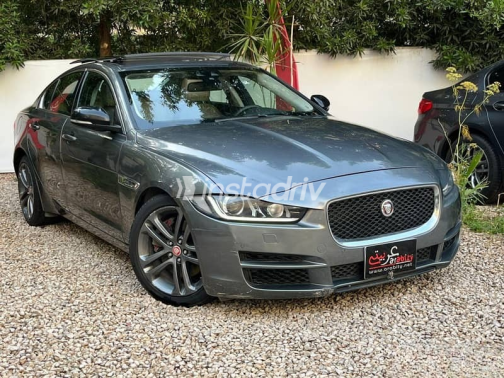 Jaguar XE 2014 Gray Used for Sale - 5