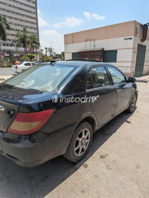 بى واى دى‬ F3 2011 أسود مستعملة للبيع - 4