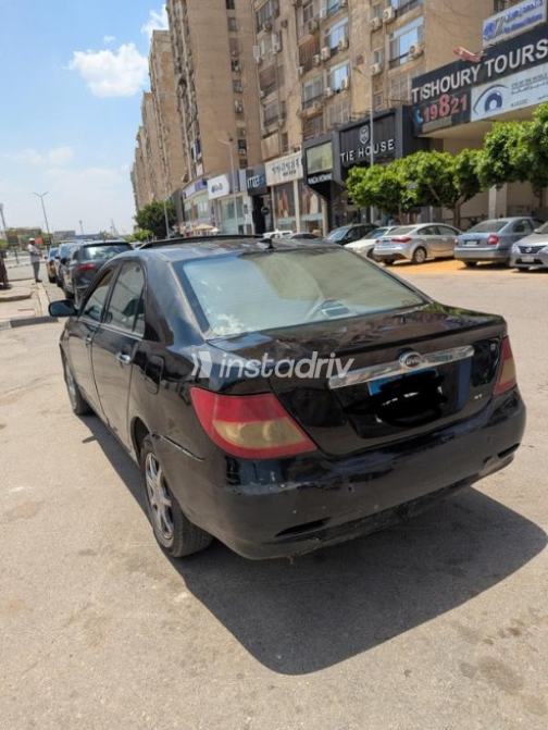بى واى دى‬ F3 2011 أسود مستعملة للبيع - 5
