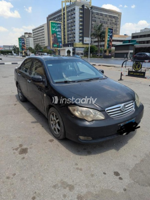 بى واى دى‬ F3 2011 أسود مستعملة للبيع - 7