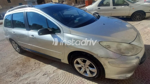 بيجو 207 SW 2008 فضي مستعملة للبيع - 4