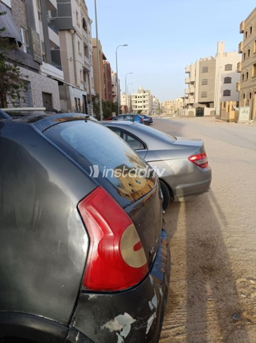 رينو سانديرو  ( ستيب  واى ) 2014 أسود مستعملة للبيع - 6