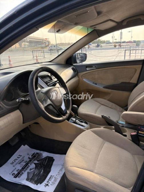 هيونداي اكسنت RB 2013 أسود مستعملة للبيع - 7
