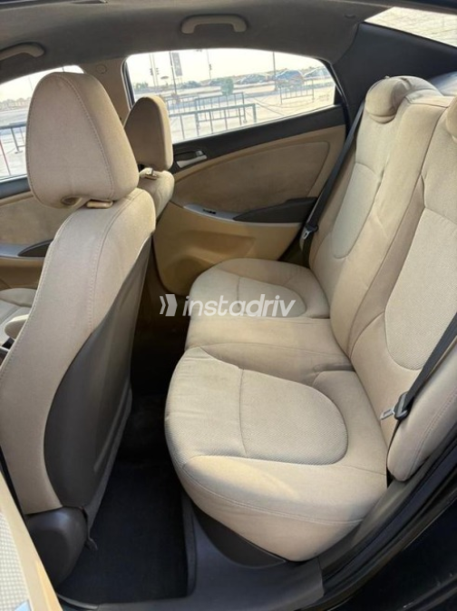 هيونداي اكسنت RB 2013 أسود مستعملة للبيع - 8