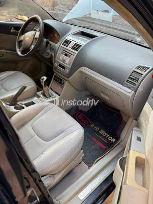 Geely Emgrand 7 2014 Black Used for Sale - 3