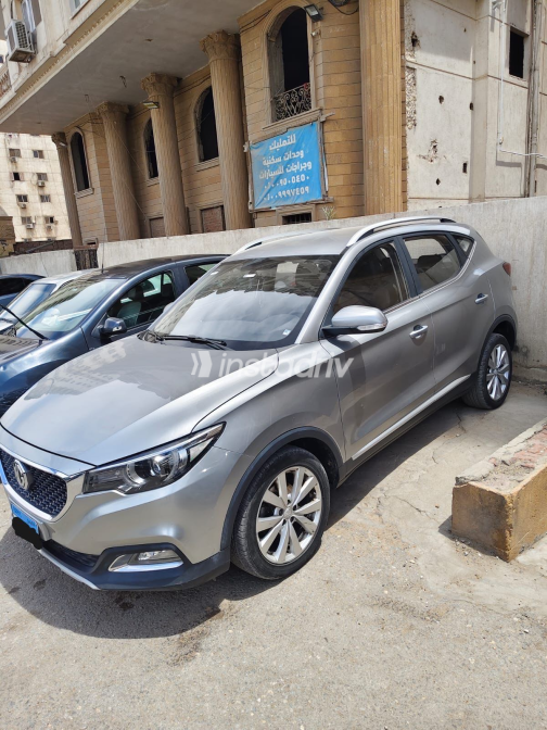 ام جى ZS 2024 فضي مستعملة للبيع - 2