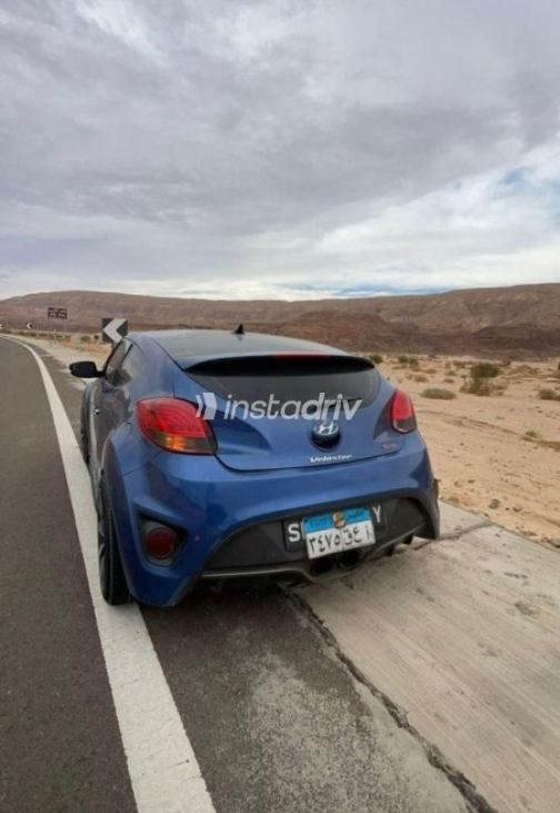 Hyundai Veloster 2016 Dark Blue Used for Sale - 2