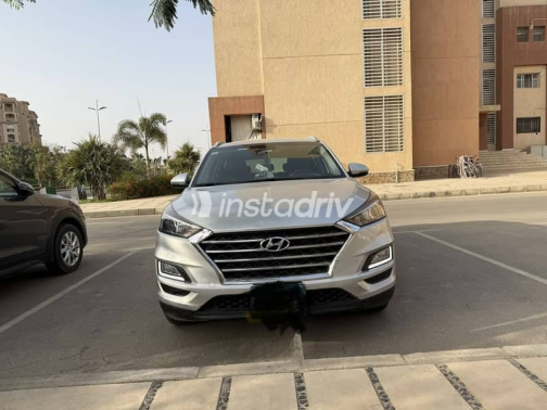 Hyundai Tucson 2021 Silver Used for Sale - 6