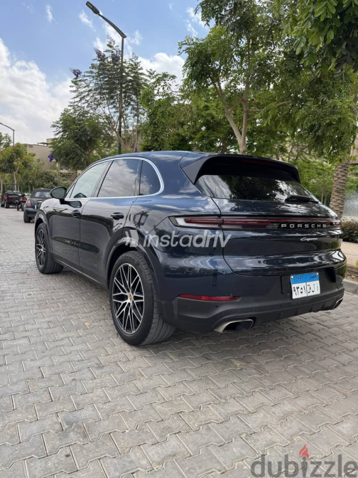 Porsche Cayenne 2024 Dark Blue Used for Sale - 6