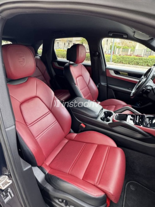Porsche Cayenne 2024 Dark Blue Used for Sale - 8