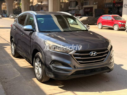 Hyundai Tucson 2017 Gray Used for Sale - 3