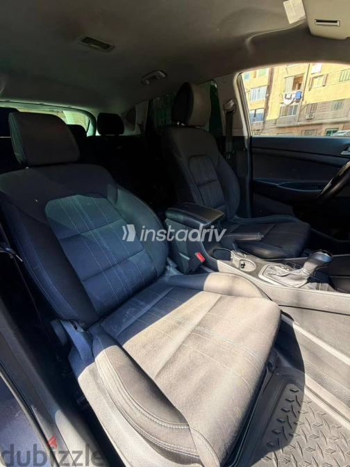 Hyundai Tucson 2017 Gray Used for Sale - 7